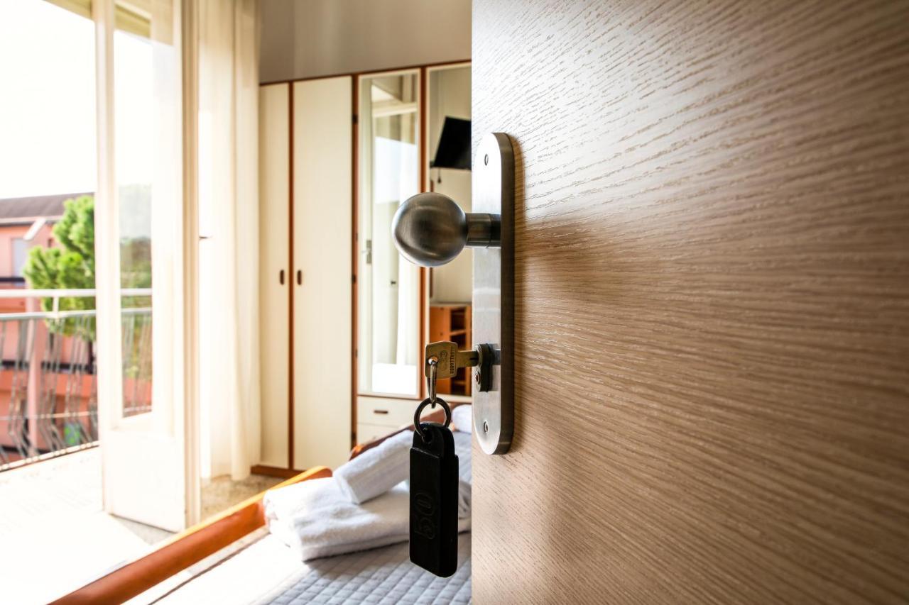 Hotel Ausonia B&B Rimini Luaran gambar