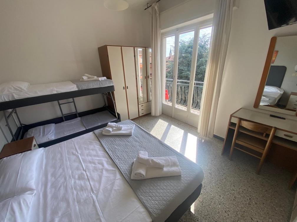 Hotel Ausonia B&B Rimini Luaran gambar